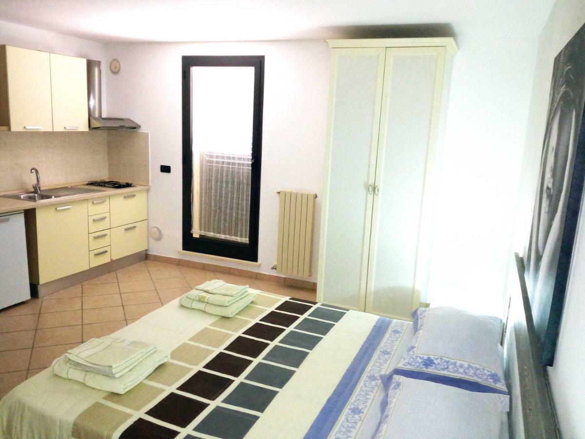 غالاتينا Vittoria Resort Residence-B&B المظهر الخارجي الصورة